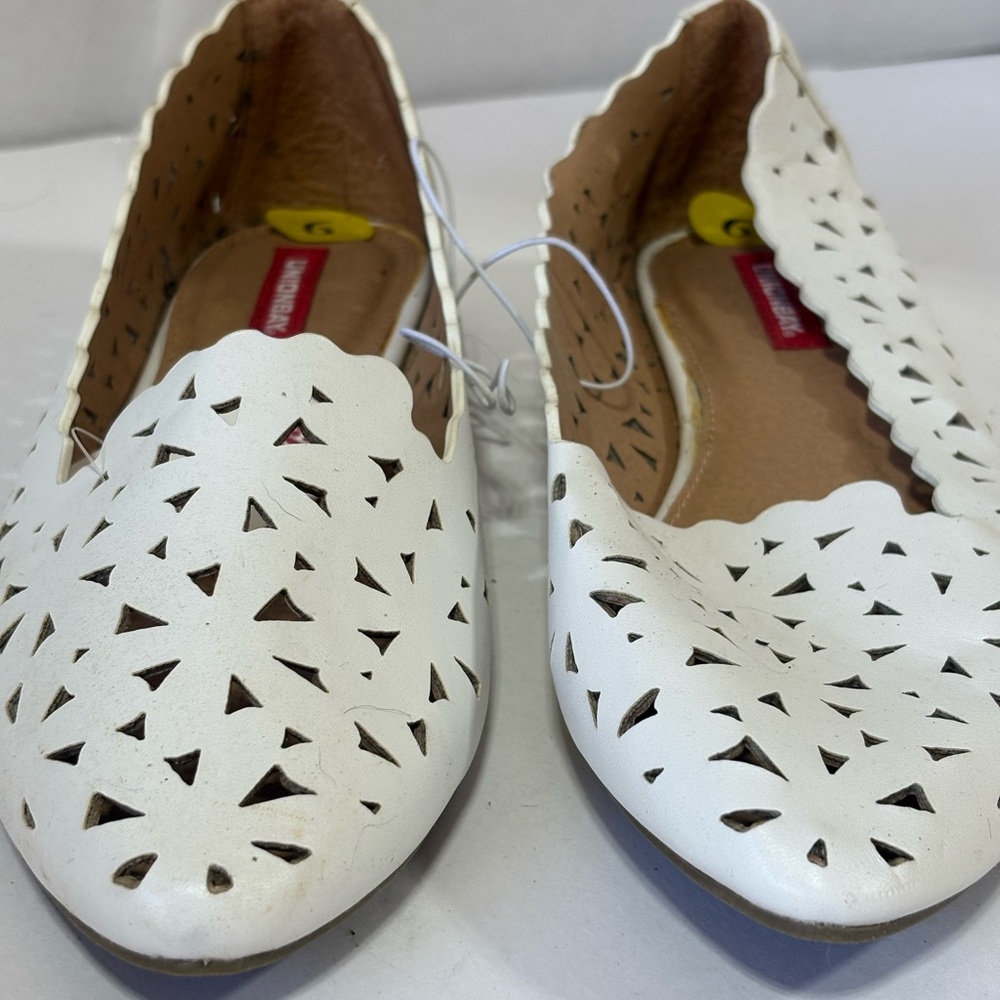 UNIONBAY White Laser-Cut Scalloped Ballet Flats